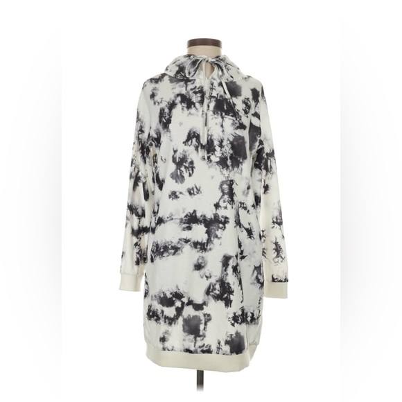 Gigi's Dresses & Skirts - NWT Gigi's Size S Casual dress